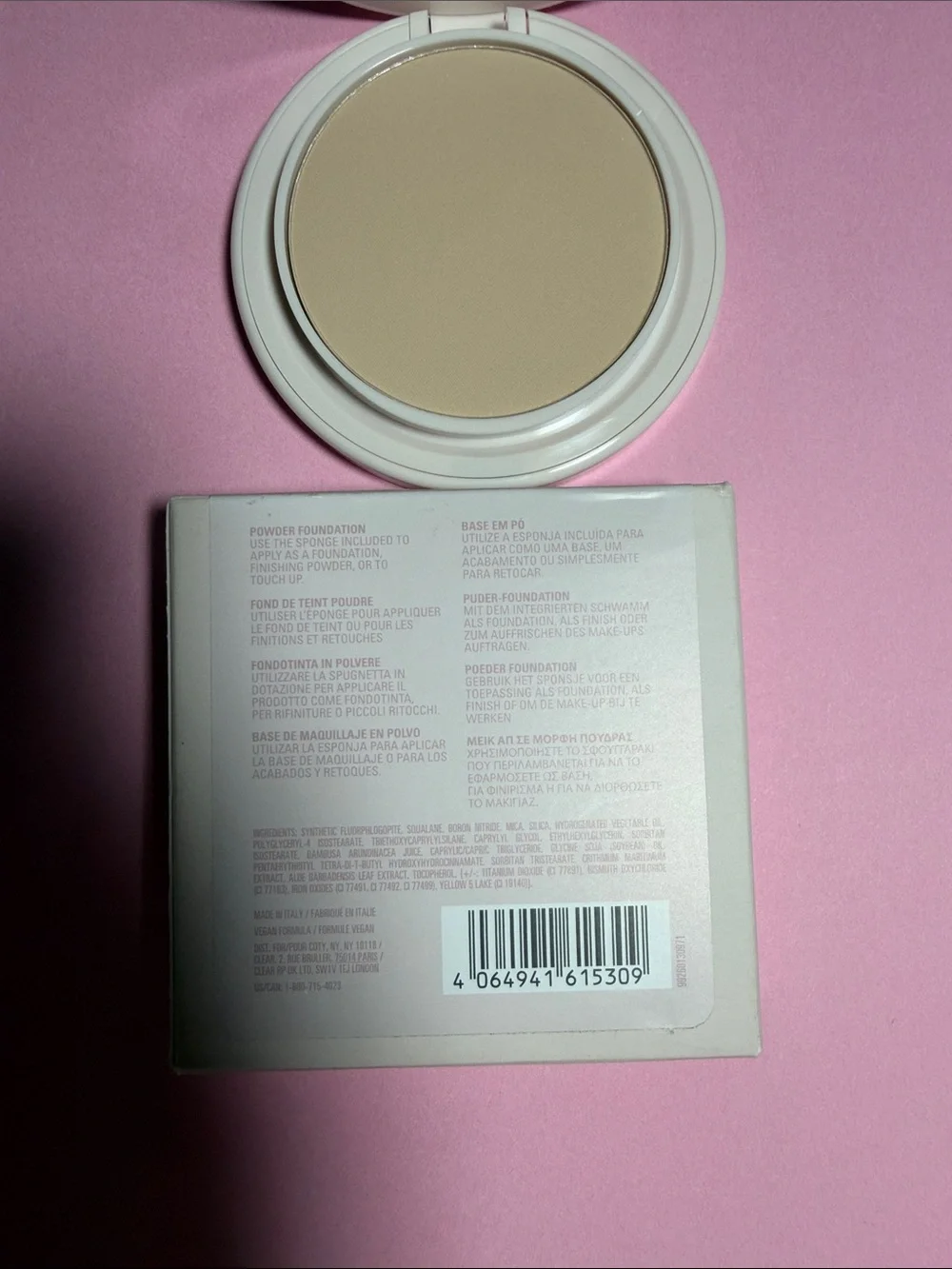 Kylie Cosmetics Powder Foundation natural blur powder foundation